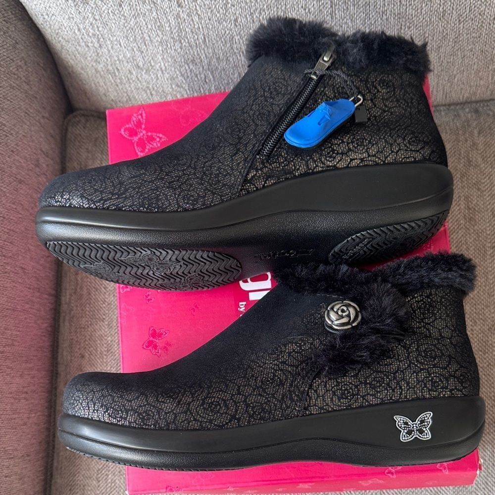 Alegria MERI Women’s Black Florette Leather Faux Fur Ankle Boots Cozy Sz 40 Wide